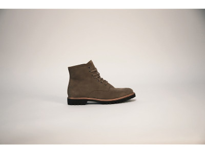 UG09 VETERSCHOENEN 45